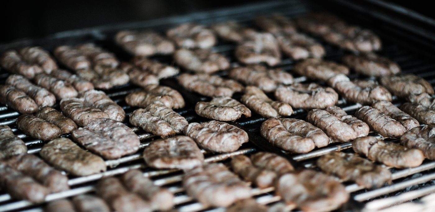 Spiessbraten auf dem Grill beim Senti Vini Sommerfest 2017 am Gardasee
